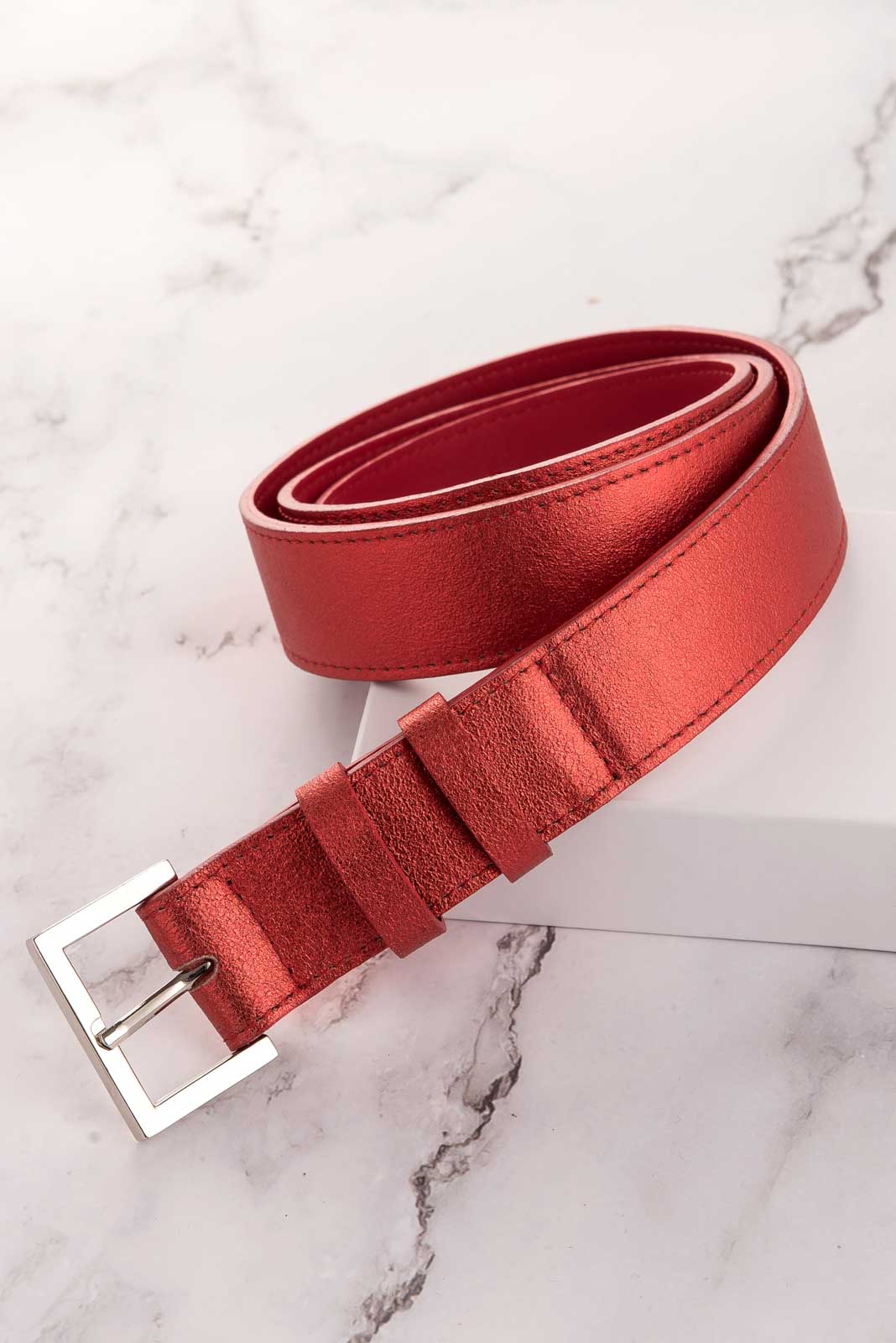 Csatos #03 ▪ metál meleg piros ▪ öv